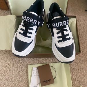 Burberry Logo nylon and leather. New. Size 41